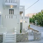 Sweet Naxos 3*