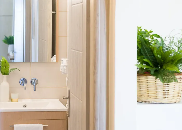 Sweet Naxos Aparthotel 3*