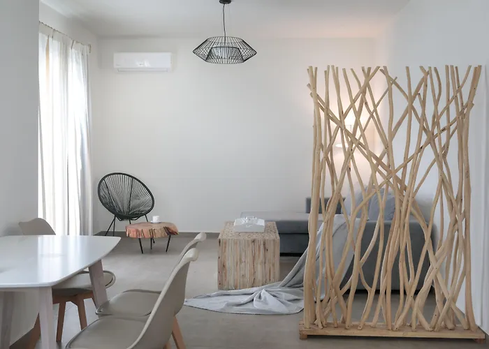 Sweet Naxos Aparthotel 3*